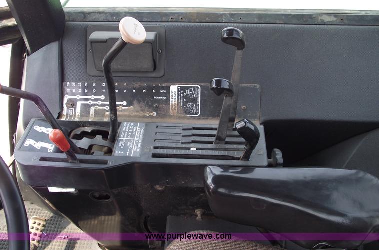 image for item 5403 1980 John Deere 4640 tractor