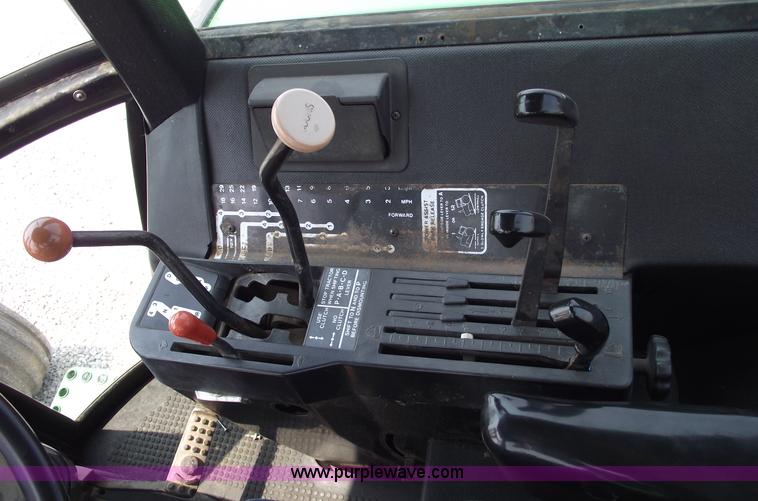 image for item 5403 1980 John Deere 4640 tractor