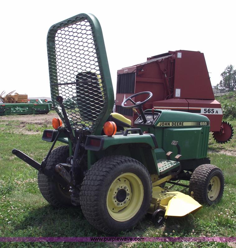 image for item 5404 1987 John Deere 655 lawn tractor