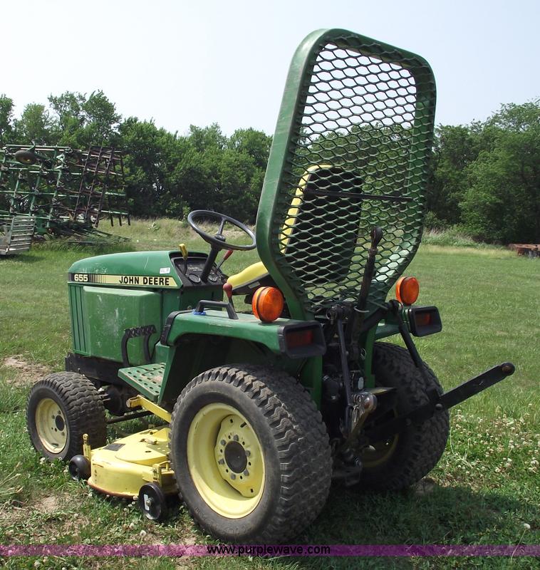 image for item 5404 1987 John Deere 655 lawn tractor