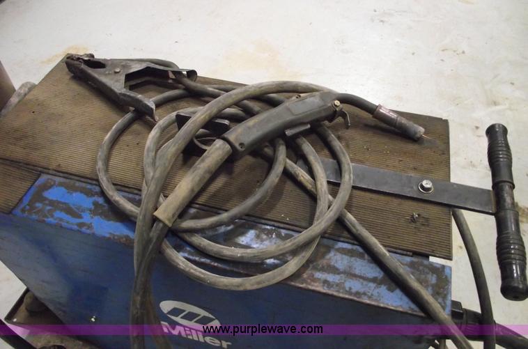 image for item 5521 Miller Millermatic 35 mig welder