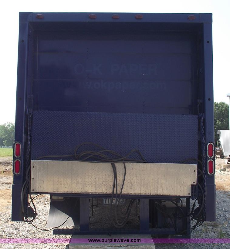 image for item 5602 2002 Morgan 22' truck box with lift gate