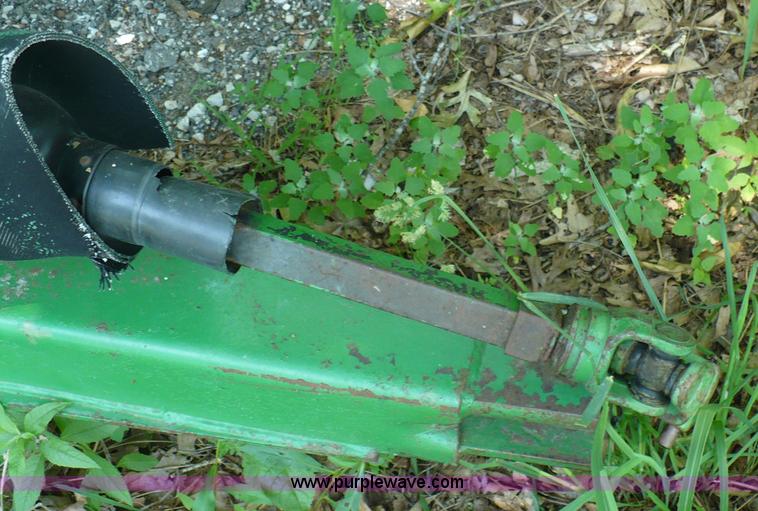 image for item 5900 John Deere manure spreader