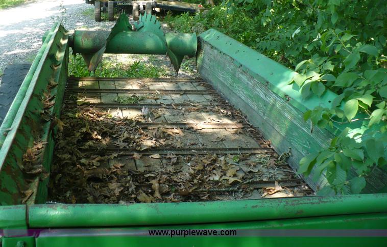image for item 5900 John Deere manure spreader