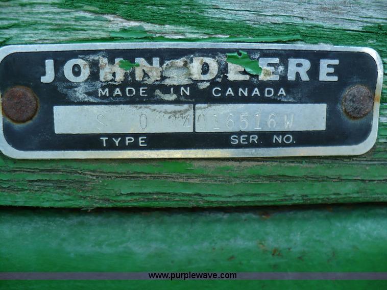 image for item 5900 John Deere manure spreader