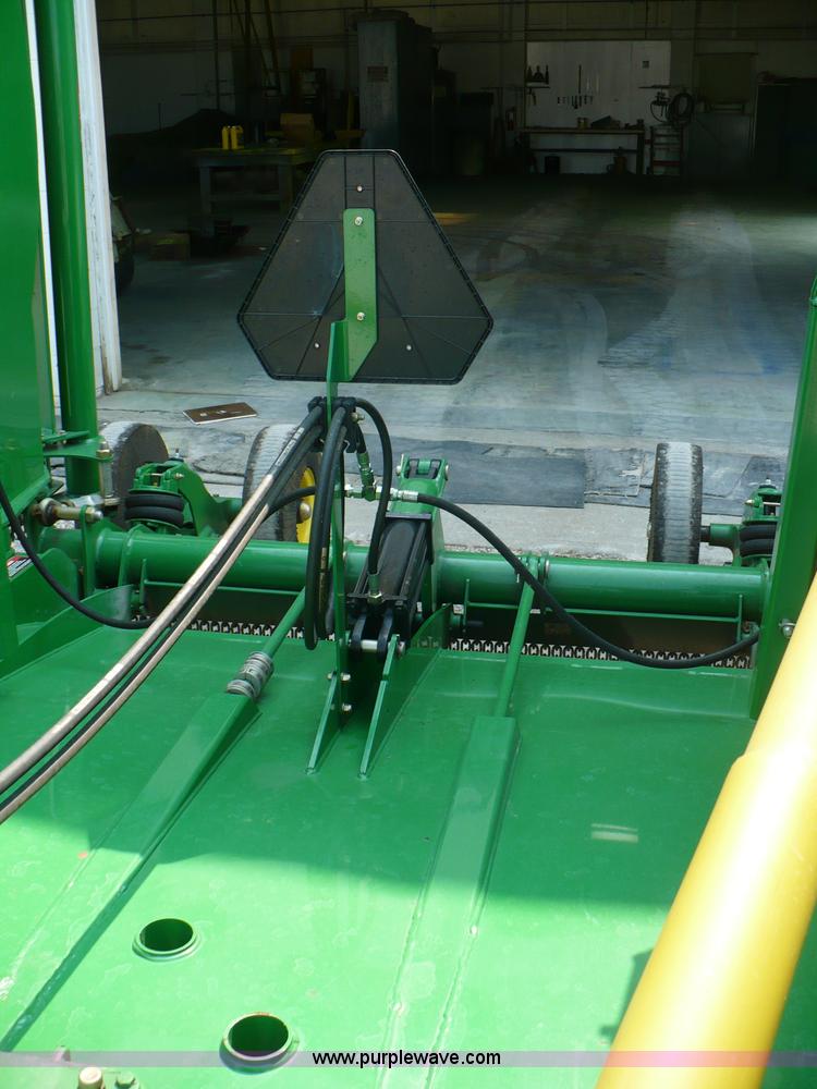 image for item 5901 John Deere CX20 20' bat wing mower