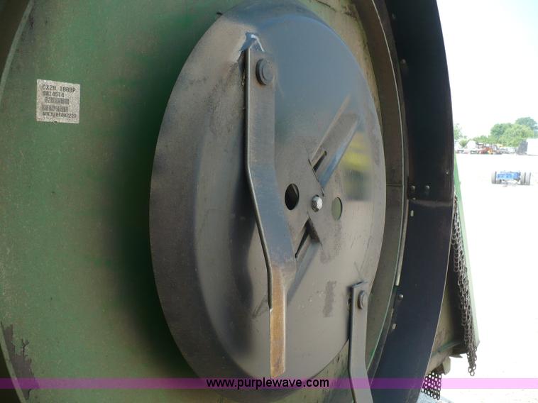 image for item 5901 John Deere CX20 20' bat wing mower