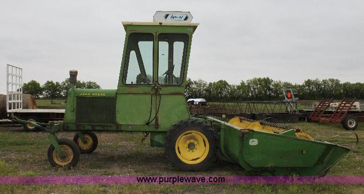 image for item 6535 John Deere 880 swather