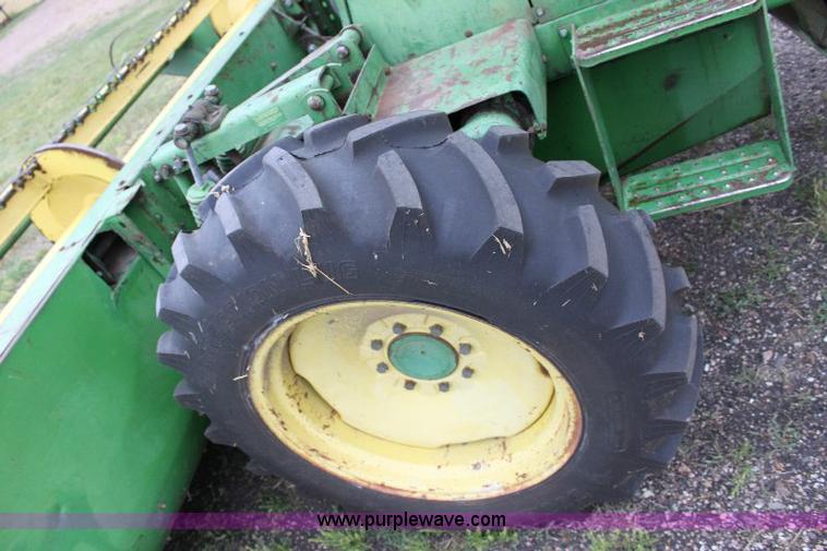 image for item 6535 John Deere 880 swather