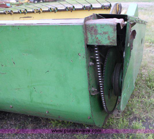 image for item 6535 John Deere 880 swather