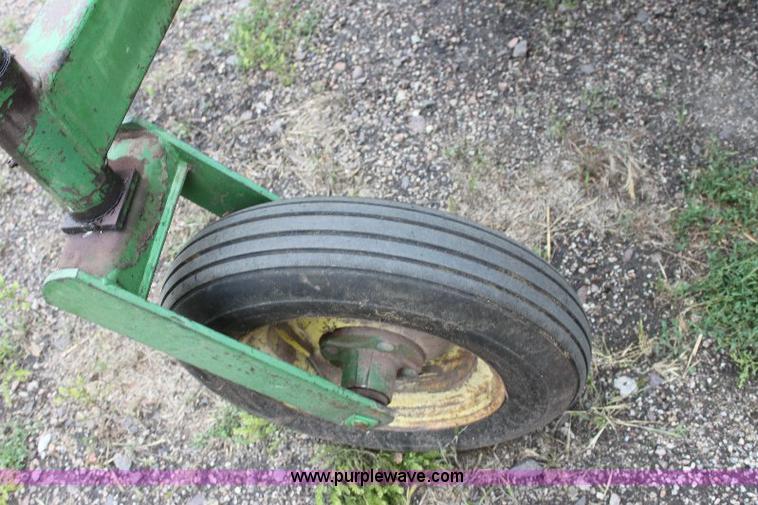 image for item 6535 John Deere 880 swather