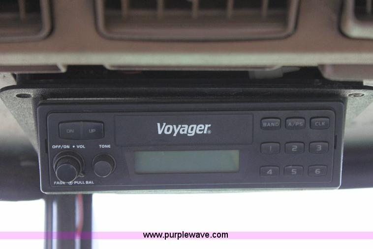 image for item 6840 John Deere 2955 tractor