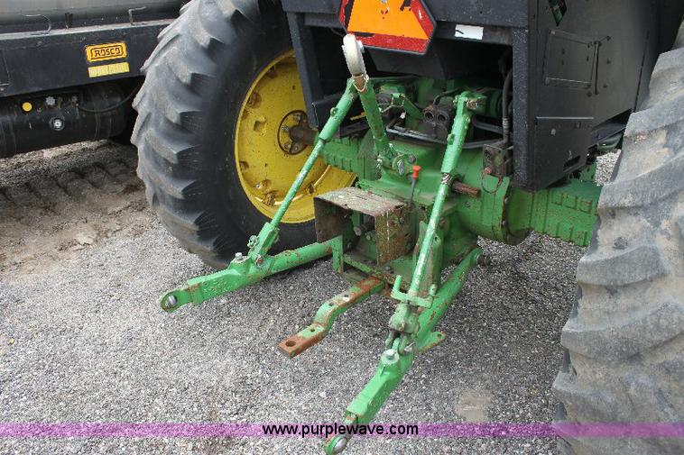 image for item 6840 John Deere 2955 tractor
