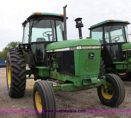 image for item 6841 John Deere 2955 tractor