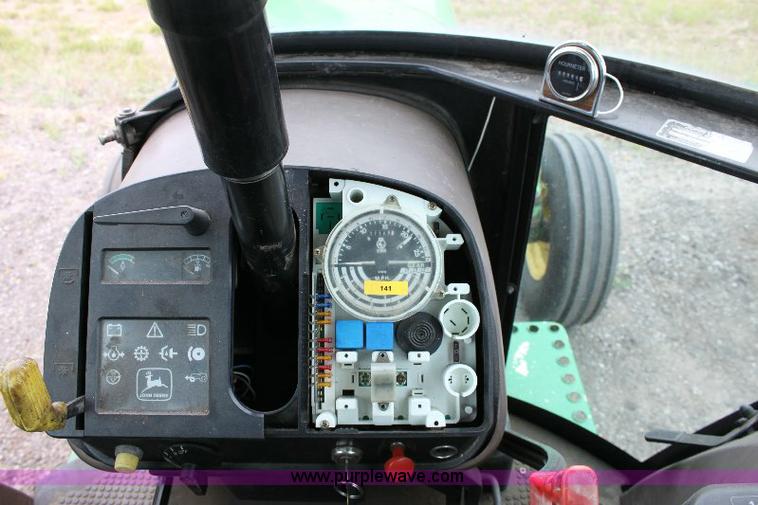 image for item 6841 John Deere 2955 tractor