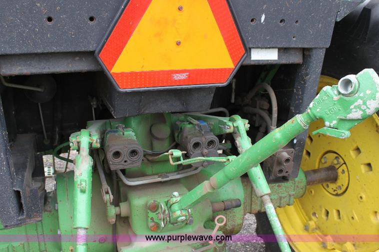 image for item 6841 John Deere 2955 tractor