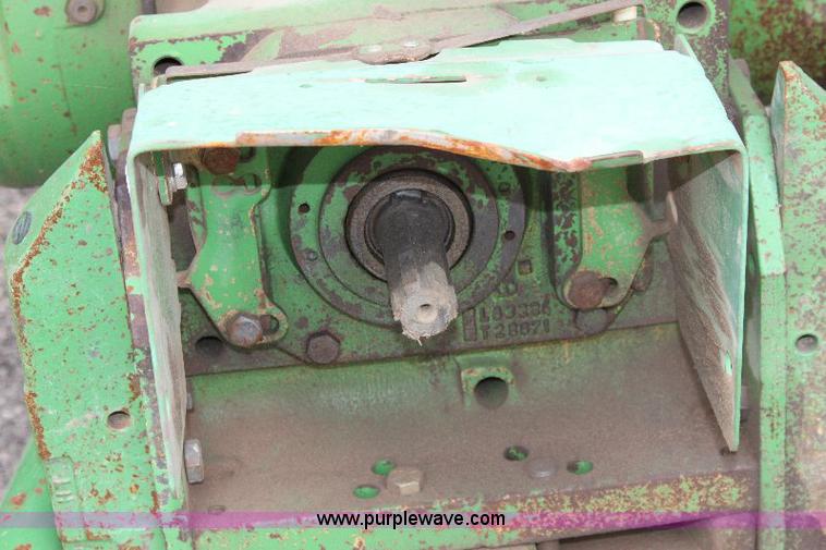 image for item 6841 John Deere 2955 tractor