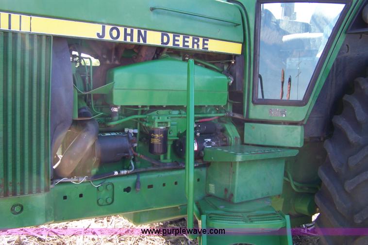 image for item 7285 1982 John Deere 4840 tractor