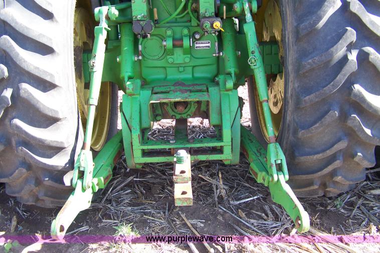 image for item 7285 1982 John Deere 4840 tractor