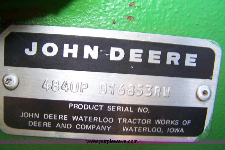 image for item 7285 1982 John Deere 4840 tractor