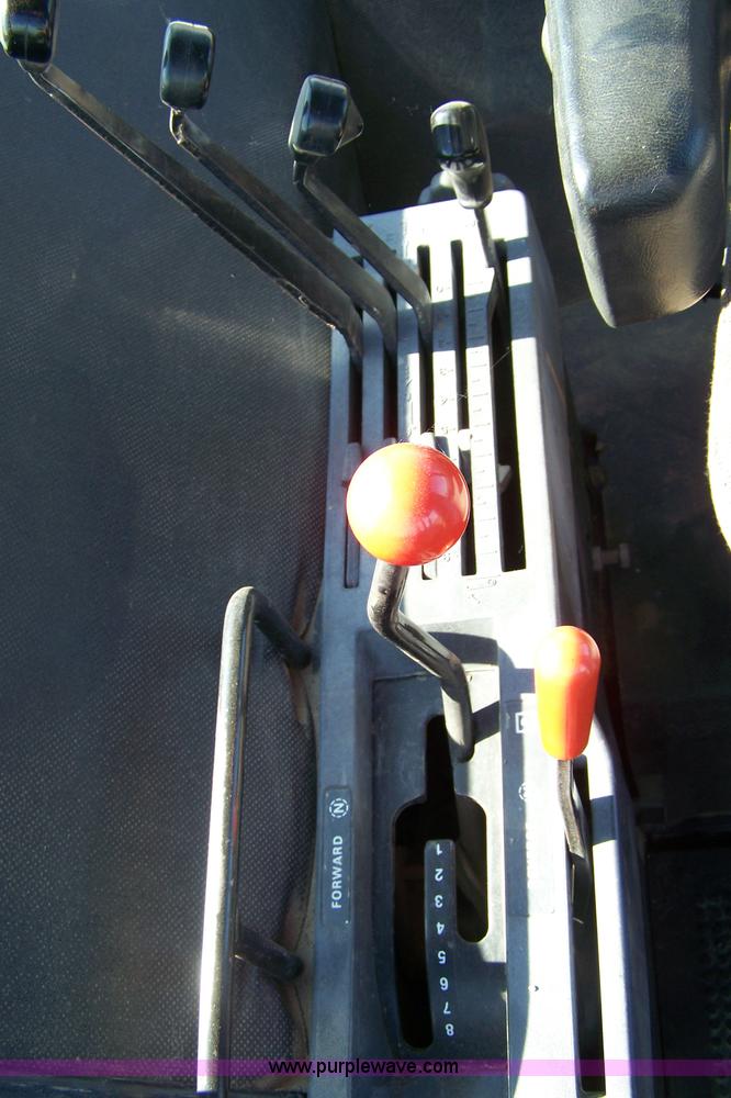 image for item 7285 1982 John Deere 4840 tractor