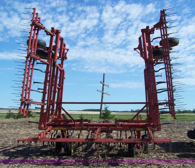 image for item 7289 Sunflower 36' field cultivator