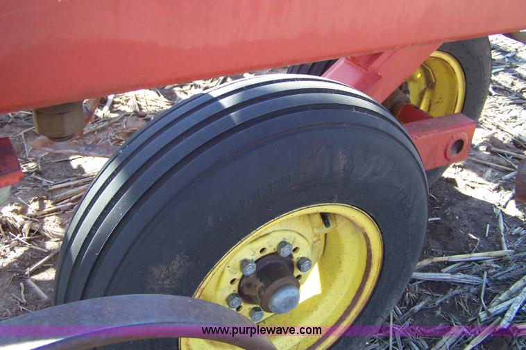 image for item 7289 Sunflower 36' field cultivator