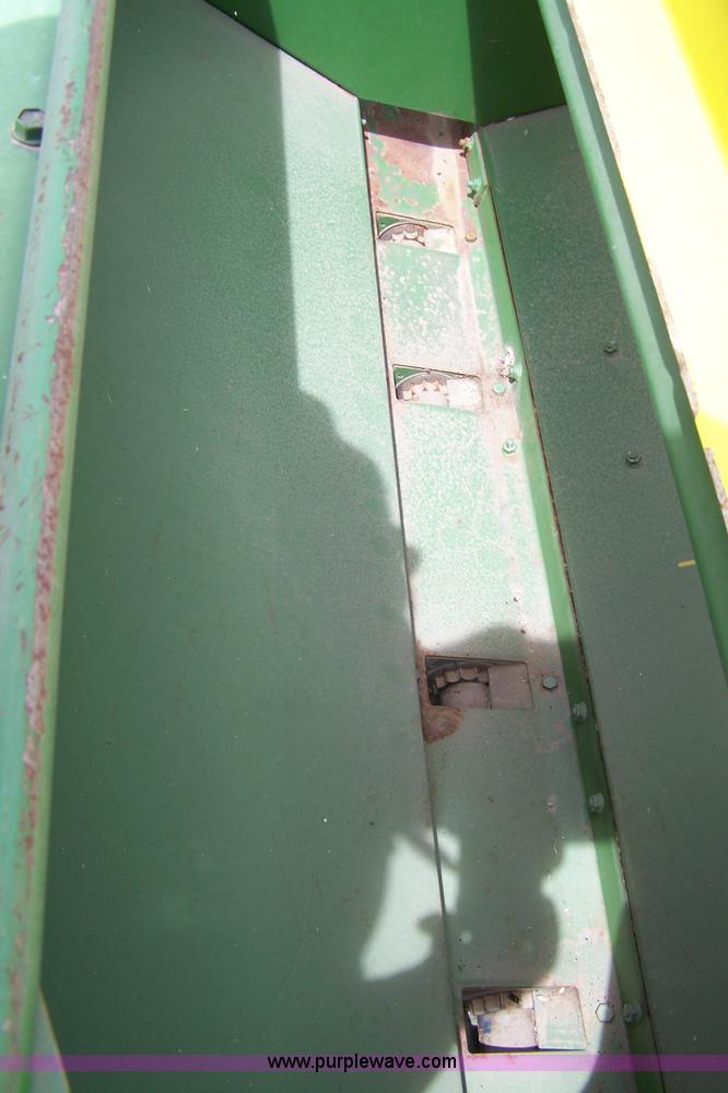 image for item 7376 John Deere 9300 hoe drill