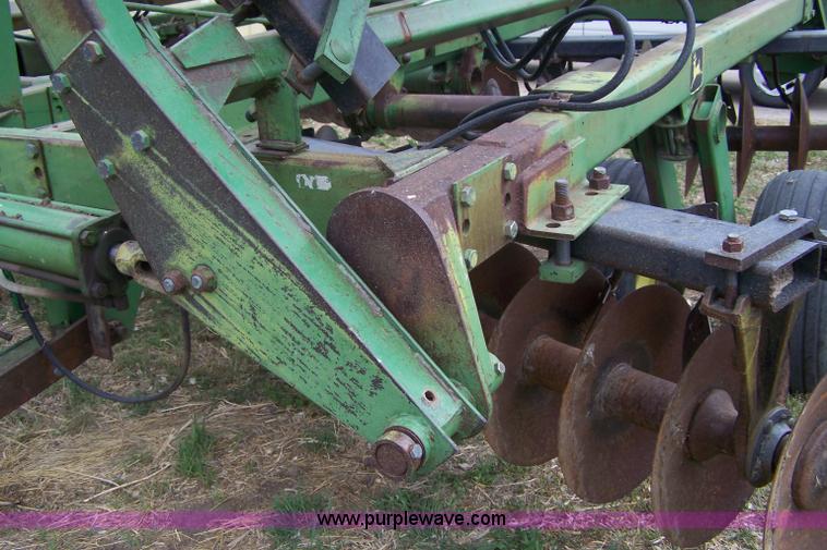 image for item 7379 John Deere T0331 wing disk