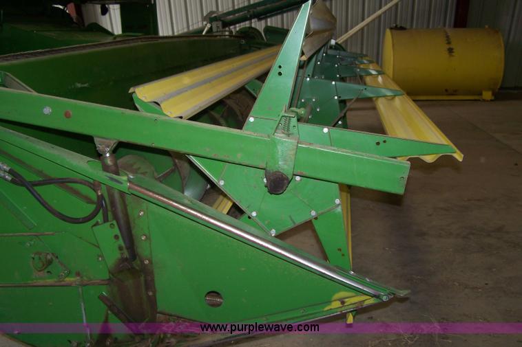 image for item 7383 1972 John Deere 6600 combine