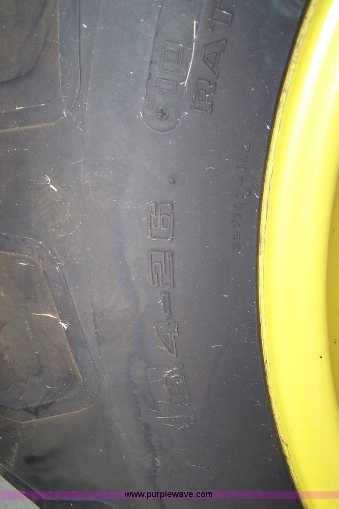 image for item 7383 1972 John Deere 6600 combine