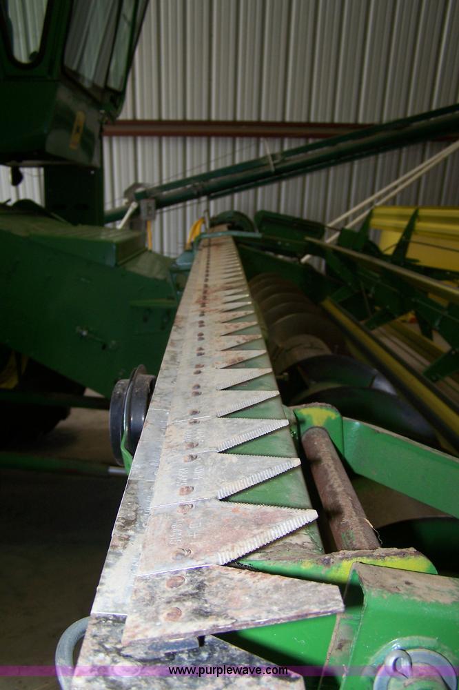 image for item 7383 1972 John Deere 6600 combine