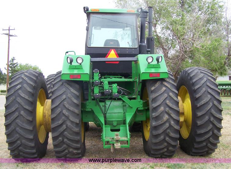 image for item 7384 John Deere 8870 4WD tractor