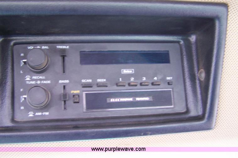 image for item 7384 John Deere 8870 4WD tractor