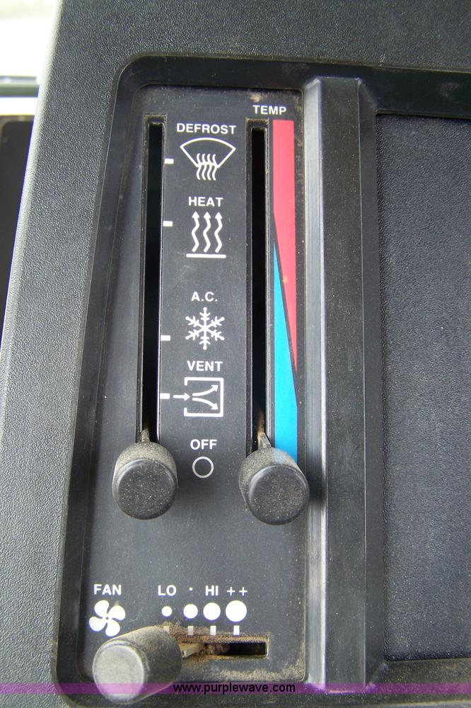 image for item 7384 John Deere 8870 4WD tractor