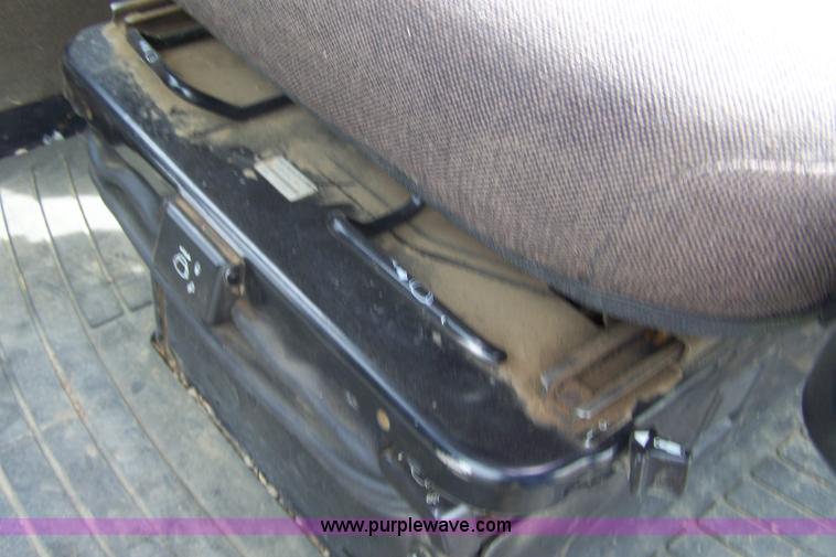 image for item 7384 John Deere 8870 4WD tractor