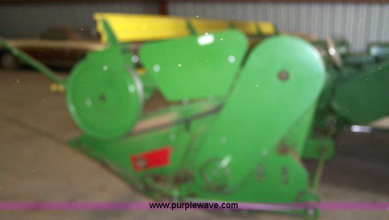 image for item 7389 1972 John Deere 6600 combine