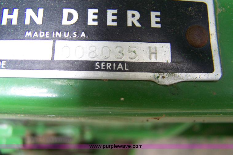 image for item 7389 1972 John Deere 6600 combine