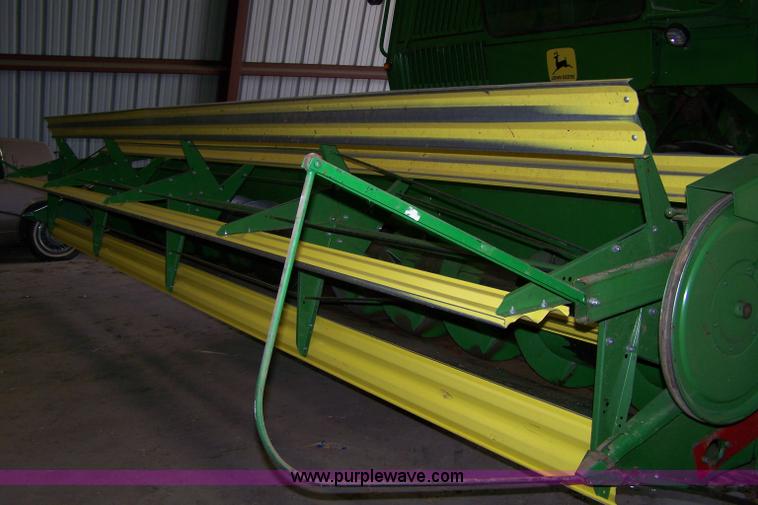 image for item 7389 1972 John Deere 6600 combine