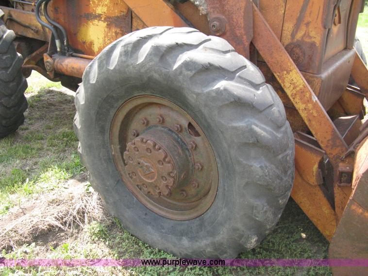 image for item 8090 Allis Chalmers TL-14 wheel loader
