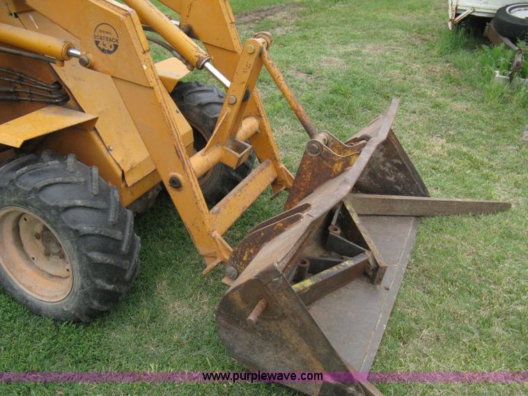 image for item 8091 Case Davis 430 Scat Back loader