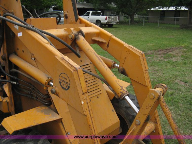 image for item 8091 Case Davis 430 Scat Back loader