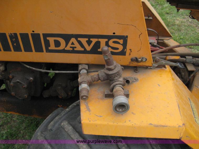 image for item 8091 Case Davis 430 Scat Back loader
