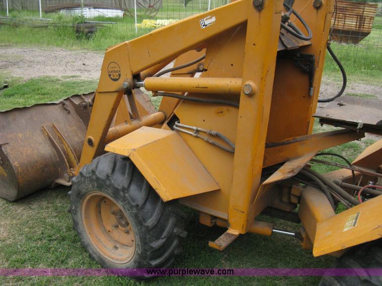 image for item 8091 Case Davis 430 Scat Back loader