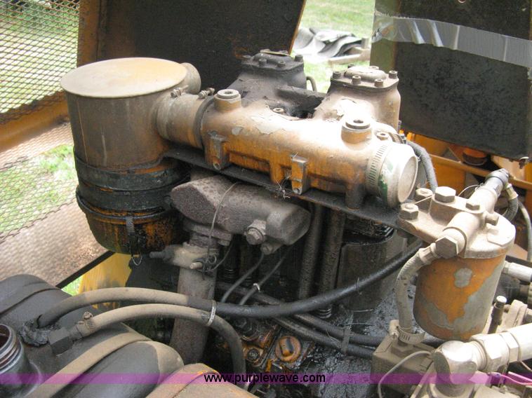 image for item 8091 Case Davis 430 Scat Back loader