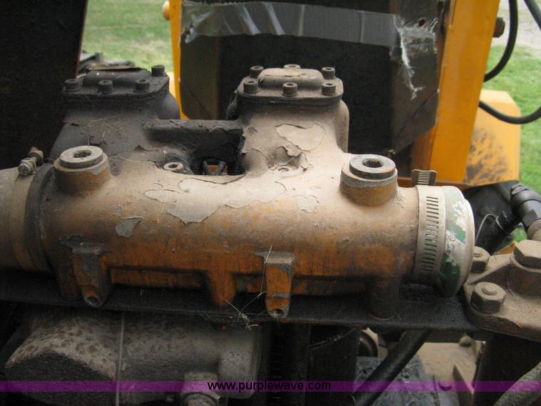 image for item 8091 Case Davis 430 Scat Back loader