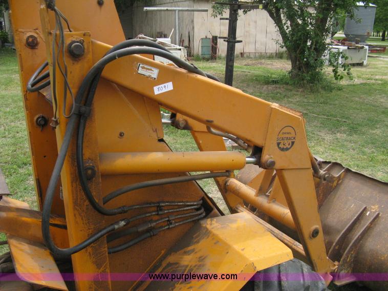 image for item 8091 Case Davis 430 Scat Back loader