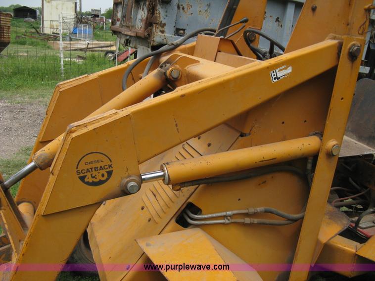 image for item 8091 Case Davis 430 Scat Back loader