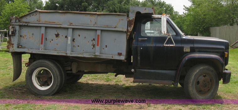image for item 8096 1973 Chevrolet C60 dump truck
