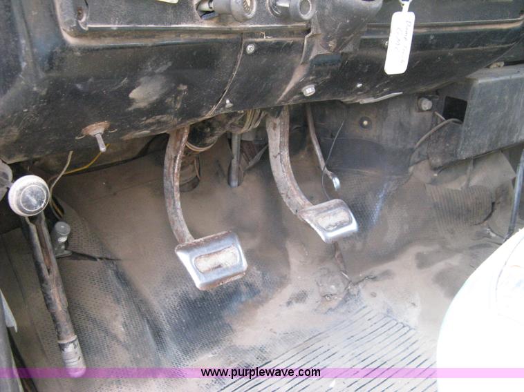 image for item 8096 1973 Chevrolet C60 dump truck